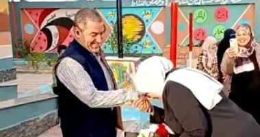 received 1678923966321058 تعليم بعد تقبيل وكيلة المدرسة يد زوجها.. أول قرار من "تعليم الشرقية" تجاه الواقعة موقع في الجامعة