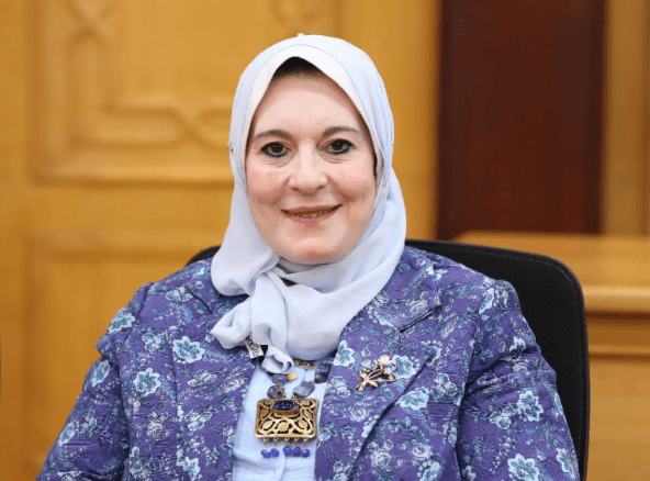 تالب جامعة الأزهر رئيس جامعة الأزهر يكرم فرسان الجودة وأوائل خريجات كلية العلوم بنات القاهرة موقع في الجامعة