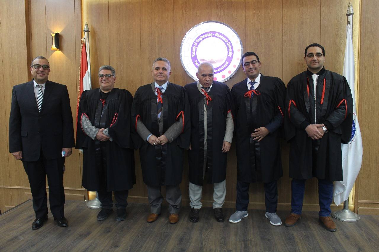 رئيس جامعة السويس يناقش رسالة في جامعة المنصورة رئيس جامعة السويس رئيس جامعة السويس يناقش رسالة ماجستير بهندسة المنصورة موقع في الجامعة