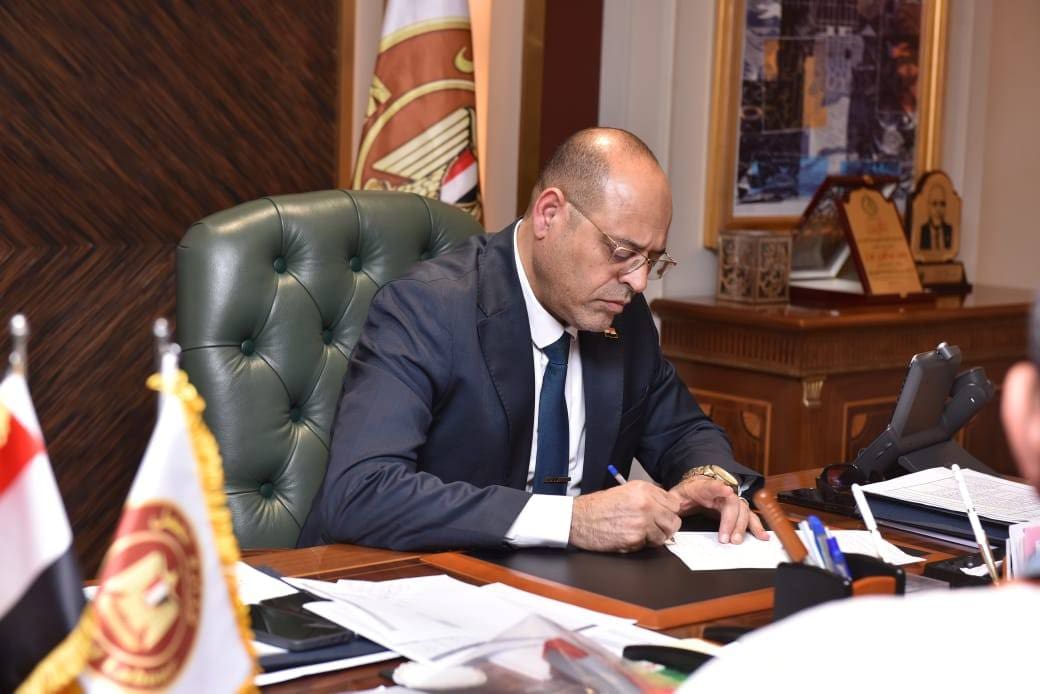 إجازة عيد الفطر.. قرار جديد من وزارة العمل بشأن العاملين بالقطاع الخاص 1 وزير العمل 1 إجازة إجازة عيد الفطر.. قرار جديد من وزارة العمل بشأن العاملين بالقطاع الخاص موقع في الجامعة
