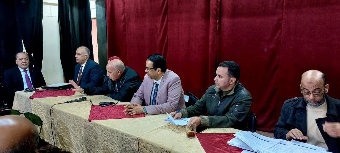 وكيل تعليم الغربية يترأس مقابلات المرشحين لرئيس لجنة ومراقب أول لامتحانات الثانوية العامة 1 وكيل تعليم الغربية الغربية وكيل تعليم الغربية يترأس مقابلات المرشحين لرئيس لجنة ومراقب أول لامتحانات الثانوية العامة موقع في الجامعة