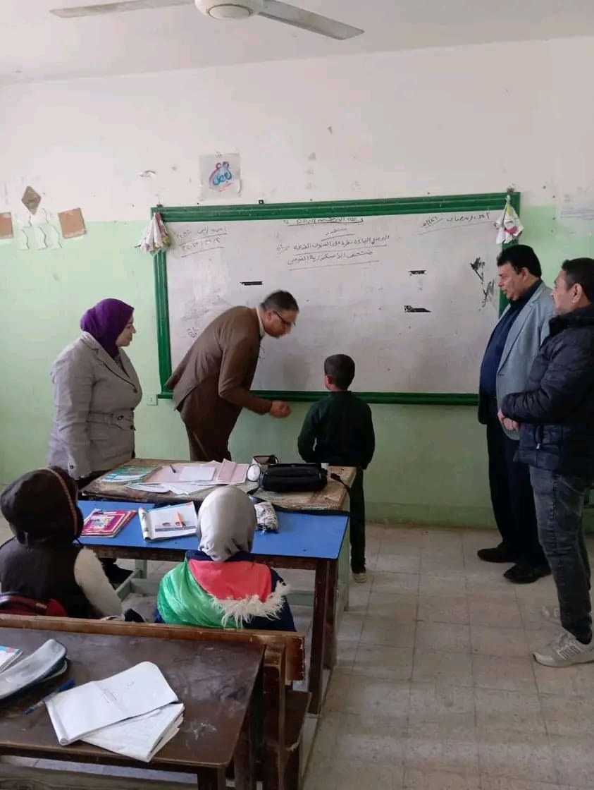 1740992286950 المدارس وكيل تعليم الشرقية يتابع الدراسة خلال شهر رمضان.. وبرامج لمعالجة الطلاب الضعاف موقع في الجامعة