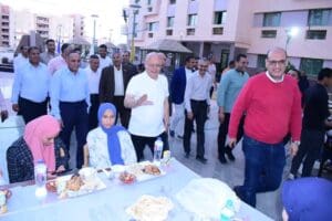 لدعمهم نفسيا.. رئيس جامعة سوهاح يتوسط مائدة الافطار الجماعي أسرة كلية الزراعة- صور 4 1742240116569 رئيس لدعمهم نفسيا.. رئيس جامعة سوهاح يتوسط مائدة الافطار الجماعي أسرة كلية الزراعة- صور موقع في الجامعة