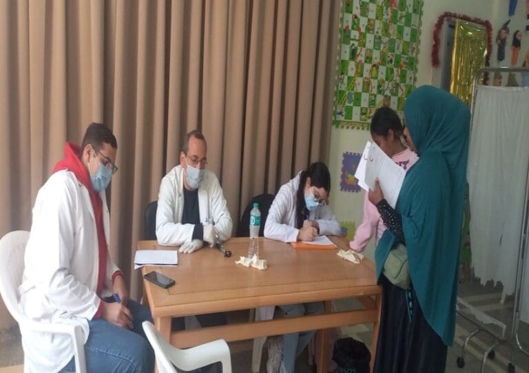 جامعة حلوان تُطلق قافلة طبية متكاملة لخدمة أهالي السادس من أكتوبر وتوفير العلاج بالمجان 10 3f89f9b3 e987 48de 94cd 369f84071018 في الجامعة جامعة حلوان تُطلق قافلة طبية متكاملة لخدمة أهالي السادس من أكتوبر وتوفير العلاج بالمجان موقع في الجامعة