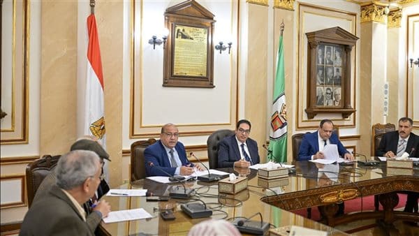جامعة القاهرة تطرح منافذ جديدة للتأجير داخل حرم الجامعة وخارجه 1 809 جامعة القاهرة تطرح منافذ جديدة للتأجير داخل حرم الجامعة وخارجه موقع في الجامعة