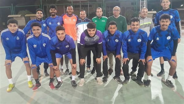 منتخب جامعة قناة السويس يتأهل للدور النهائي في بطولة الشهيد الرفاعي 1 971 منتخب جامعة قناة السويس يتأهل للدور النهائي في بطولة الشهيد الرفاعي موقع في الجامعة