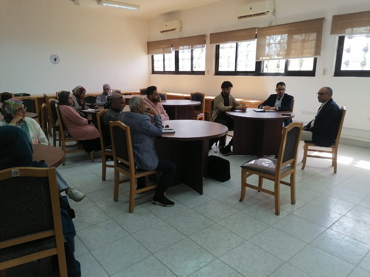 991af487 17f6 4e6a 9ea5 214992c90725 جامعة قنا جامعة قناة السويس تواصل نشر الوعي الأسري لأعضاء هيئة التدريس في مركز التطوير الجامعي ضمن مبادرة "مودة" موقع في الجامعة