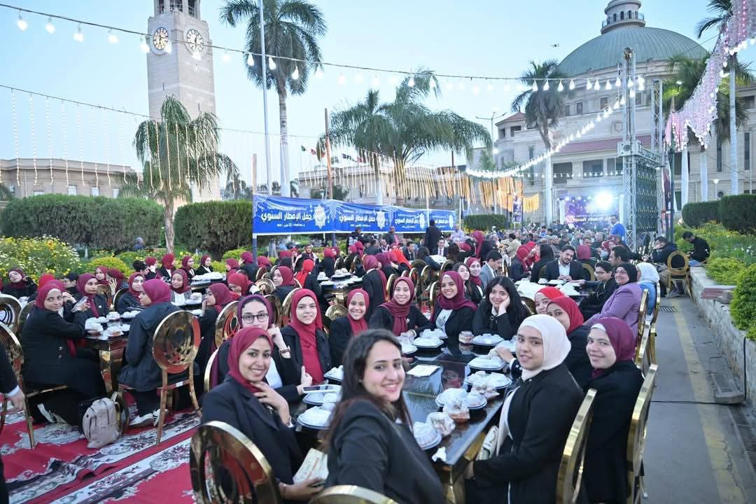أمين المجلس الأعلى للجامعات يشهد حفل الإفطار الجماعي لأسرة طلاب من أجل مصر جامعة القاهرة 1 FB IMG 1741855684210 المجلس أمين المجلس الأعلى للجامعات يشهد حفل الإفطار الجماعي لأسرة طلاب من أجل مصر جامعة القاهرة موقع في الجامعة