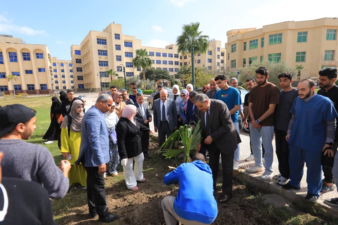 استمرار انعقاد الندوات التثقيفية والقوافل الطبية وحملات التشجير داخل جامعة كفر الشيخ 1 FB IMG 1742326104992 الندوات استمرار انعقاد الندوات التثقيفية والقوافل الطبية وحملات التشجير داخل جامعة كفر الشيخ موقع في الجامعة