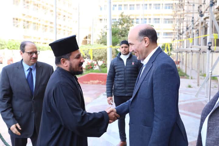 FB IMG 1743003951715 جامعة الزقازيق رئيس جامعة الزقازيق يستقبل وفدي كنيسة الأنبا باخوم والقديس يوسف في لقاء يعكس روح الإخاء  موقع في الجامعة