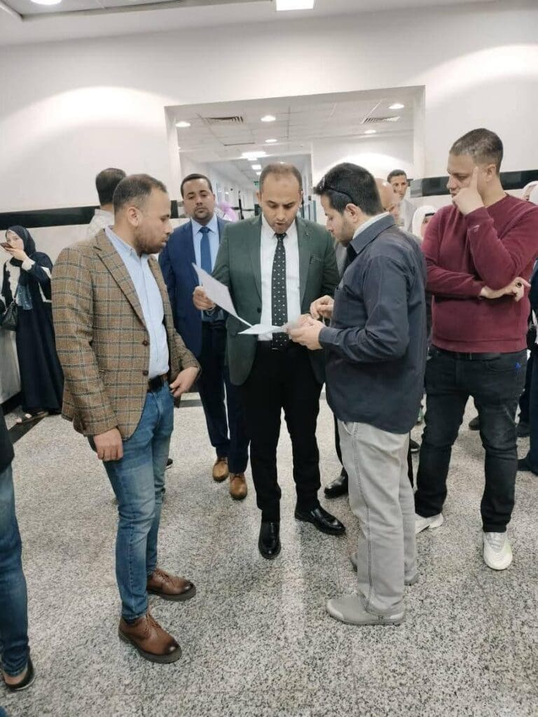 صور.. الدكتور حسام صلاح يتابع سير العمل بمستشفيات قصر العيني.. والدكتور أحمد ماهر يتفقد الطوارئ 15 FB IMG 1743447900950 مستشفى الطوارئ بسوهاج صور.. الدكتور حسام صلاح يتابع سير العمل بمستشفيات قصر العيني.. والدكتور أحمد ماهر يتفقد الطوارئ موقع في الجامعة