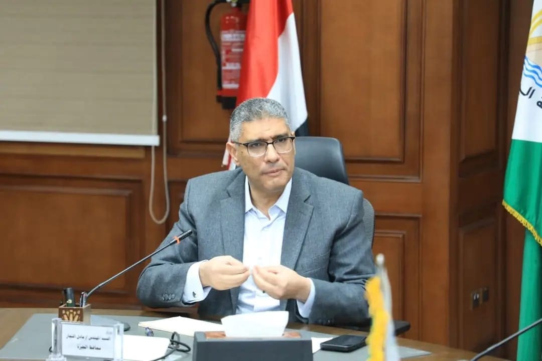 IMG 20250310 WA0012 محافظ محافظ الجيزة يوجه بتحقيق أقصى استفادة من الاختبارات الشهرية والالتزام بتطبيق اللوائح موقع في الجامعة