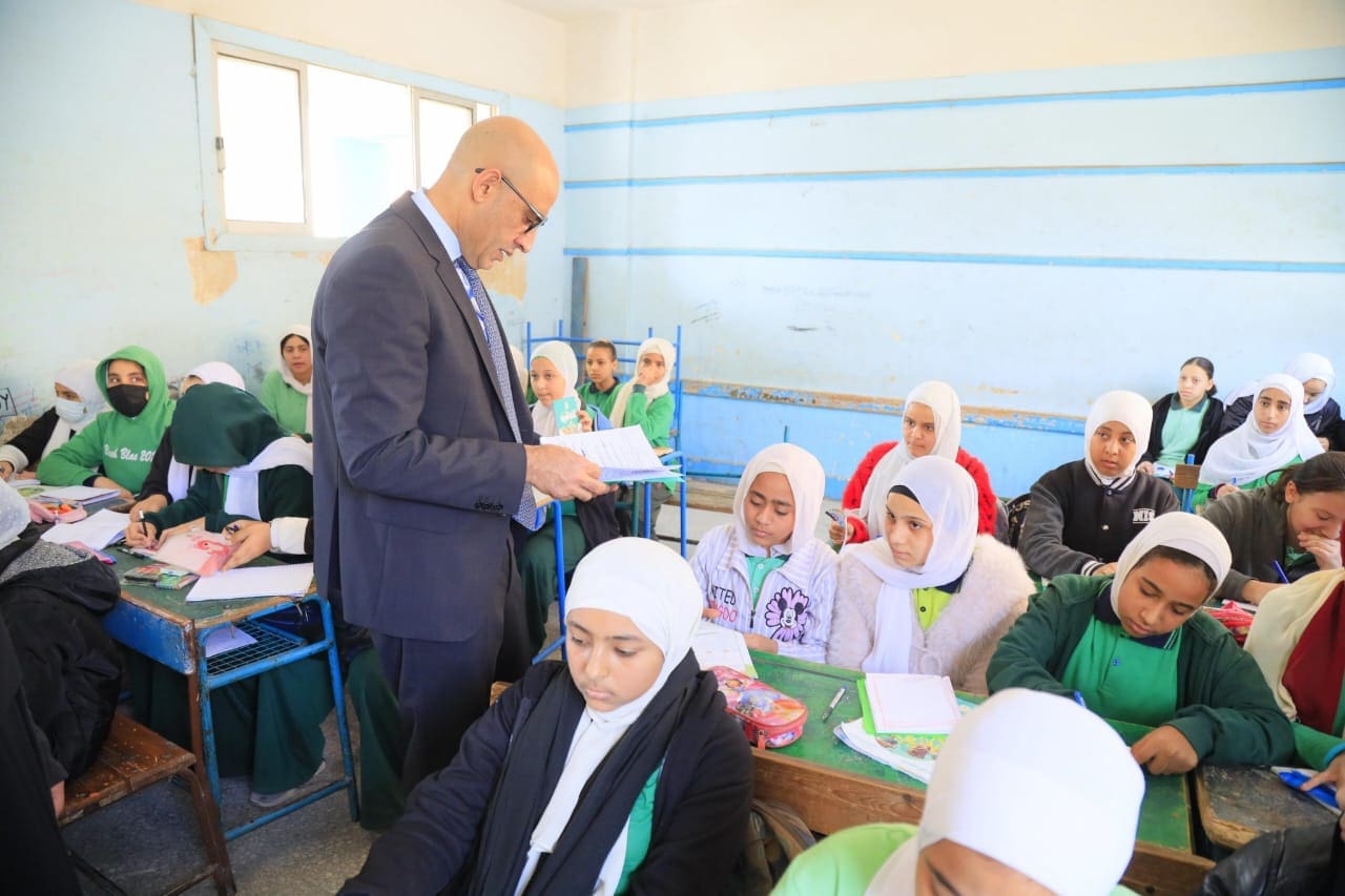 وزير التعليم يوجه المديريات بصرف المستحقات المالية لمعلمى الحصة 1 IMG 20250312 WA0143 التعليم وزير التعليم يوجه المديريات بصرف المستحقات المالية لمعلمى الحصة موقع في الجامعة