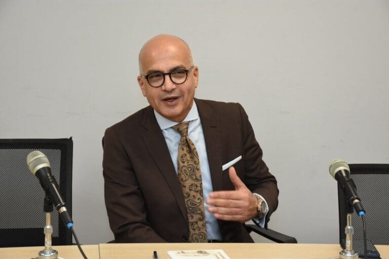 رئيس جامعة عين شمس يجتمع بمجلس قطاع التعليم للإعداد لزيارة الاعتماد القومي.. تفاصيل وصور 20 IMG 20250325 WA0222 متبرع رئيس جامعة عين شمس يجتمع بمجلس قطاع التعليم للإعداد لزيارة الاعتماد القومي.. تفاصيل وصور موقع في الجامعة
