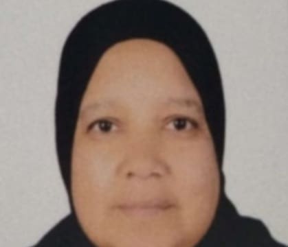 وهبة حياتها لتربية أبنائها وتعليمهما وحصولهما على درجات الدكتوراة، قصة كفاح الأم المثالية بأسوان 1 الأم المثالية بأسوان