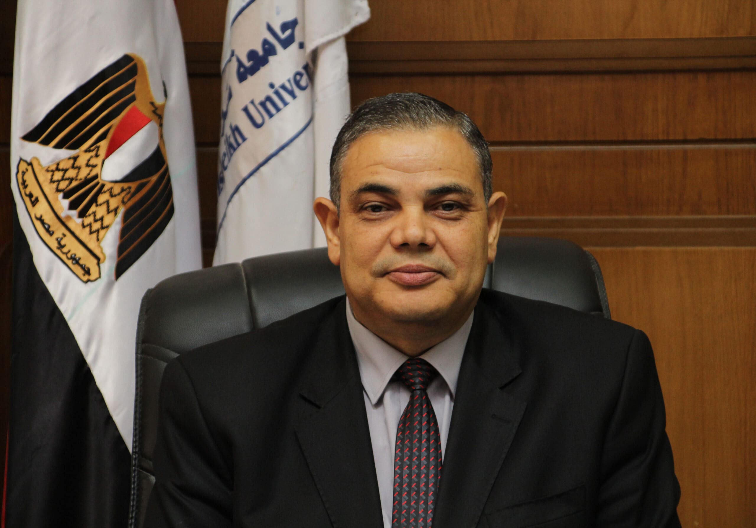 جامعة كفر الشيخ تحقق إنجازًا جديدًا في التصنيفات الدولية، تفاصيل 1 الأستاذ الدكتور عبد الرازق دسوقي scaled جامعة كفر الشيخ تحقق إنجازًا جديدًا في التصنيفات الدولية، تفاصيل موقع في الجامعة