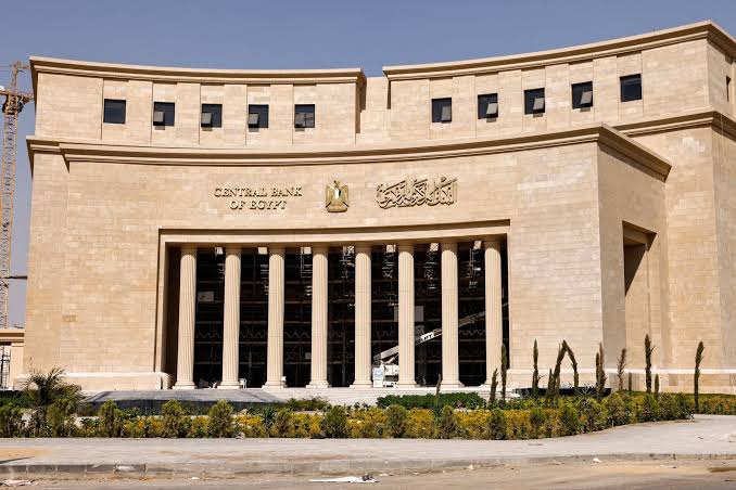 سر ارتباط معدل التضخم وخفض الفائدة بالأسعار وارتفاعها أو انخفاضها.. أستاذ اقتصاد يوضح 7 البنك المركزي بحثية سر ارتباط معدل التضخم وخفض الفائدة بالأسعار وارتفاعها أو انخفاضها.. أستاذ اقتصاد يوضح موقع في الجامعة