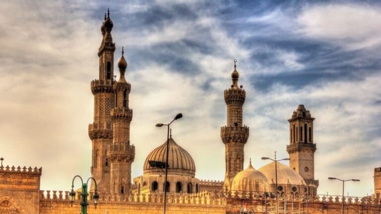 الأزهر يطلق منصة "أزهر بودكاست" على أبرز المنصات الرقمية العالمية 11 جامع الأزهر وكيل الأزهر الأزهر يطلق منصة "أزهر بودكاست" على أبرز المنصات الرقمية العالمية موقع في الجامعة