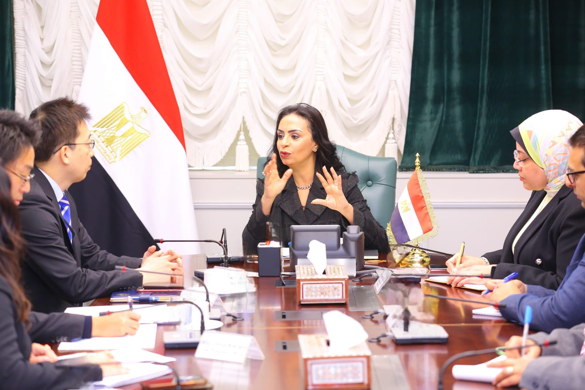 وزيرة التضامن الدفعة قرار بتكليف الدفعة 105 من خريجي الجامعات لأداء الخدمة العامة لمدة عام موقع في الجامعة