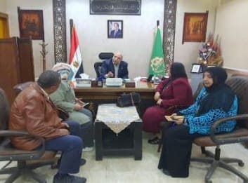مدير تعليم القليوبية يستعرض آفاق تطوير المدرسة المنتجة مع وفد الوزارة 10 13 4 2025 16 32 00 GomhuriaOnline 11921744554720 السعودية مدير تعليم القليوبية يستعرض آفاق تطوير المدرسة المنتجة مع وفد الوزارة موقع في الجامعة