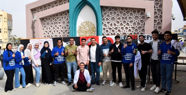 تحت شعار "أنا متبرع دائم".. حملة إنسانية لطلاب صيدلة المصرية الروسية 2 طلاب صيدلة المصرية الروسية