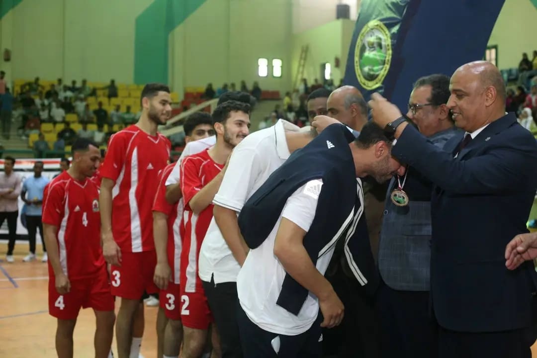1745500491563 نتائج جامعة جنوب الوادي تختتم الدورة العربية التاسعة عشر لخماسيات كرة القدم موقع في الجامعة