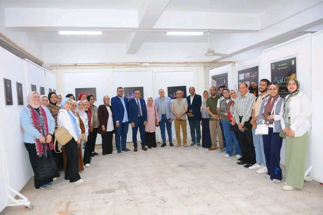 رئيس جامعة أسيوط يشيد بتميز الطلاب في المؤتمر الختامي لنموذج محاكاة مجلس الوزراء 1 1745916391570 جامعة رئيس جامعة أسيوط يشيد بتميز الطلاب في المؤتمر الختامي لنموذج محاكاة مجلس الوزراء موقع في الجامعة