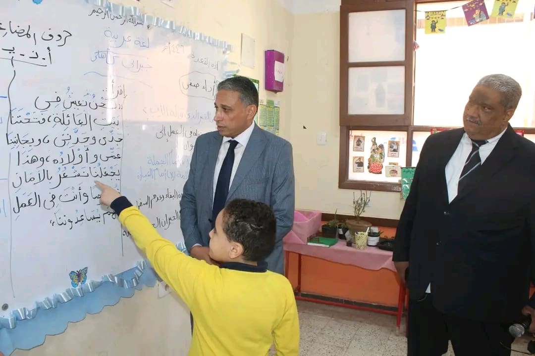 خلال جولة.. تعليم الجيزة: عدم إعادة التقييم لأي طالب متغيب بدون عذر رسمي 1 1745928973433 تعليم خلال جولة.. تعليم الجيزة: عدم إعادة التقييم لأي طالب متغيب بدون عذر رسمي موقع في الجامعة