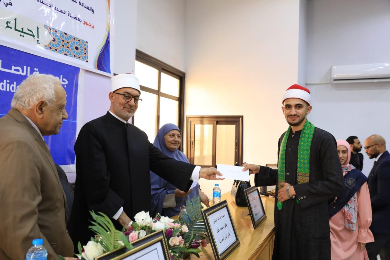 183bf940 19da 44dd 81e3 88278dafc768 النيابة المفتي لطلاب جامعة الصالحية الجديدة : سيطرة المادة وضمور الضمير هي أمراض العصر الكبرى موقع في الجامعة
