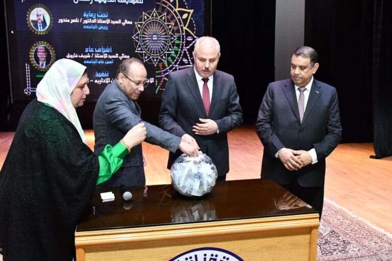تكريم الأمهات المثاليات وإعلان الفائزين في المسابقة الرمضانية بجامعة القناة 1 تكريم الأمهات المثاليات بجامعة القناة