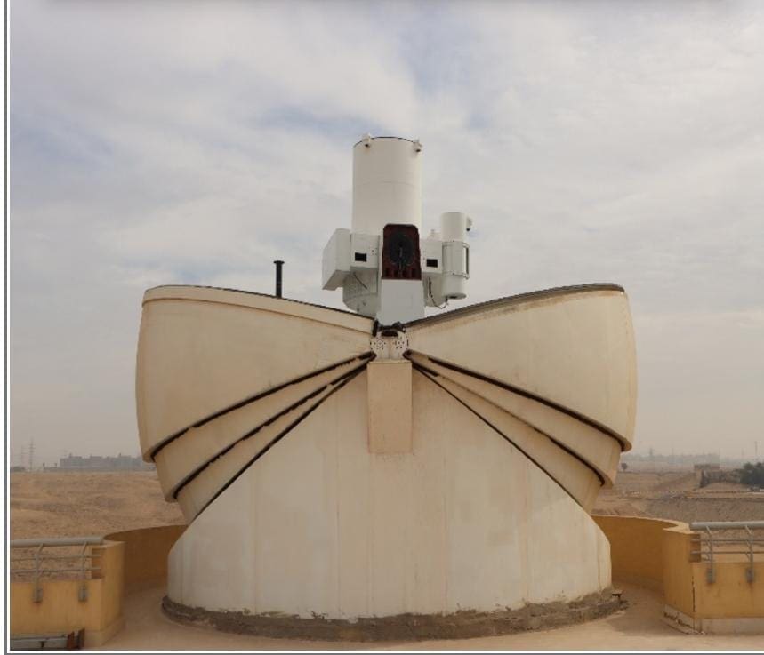 2e897fe8 1540 4ae6 b304 0e812a490317 التعليم العالي: معهد البحوث الفلكية ينتهي من تركيب التليسكوب الثاني بمحطة رصد الأقمار الصناعية والحطام الفضائي موقع في الجامعة