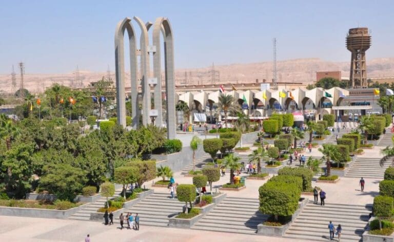 جامعة حلوان تنظم المهرجان الختامي للأسر الطلابية 5 41ed6a44 dae0 48e8 b19c aecad695337f المنوفية جامعة حلوان تنظم المهرجان الختامي للأسر الطلابية موقع في الجامعة