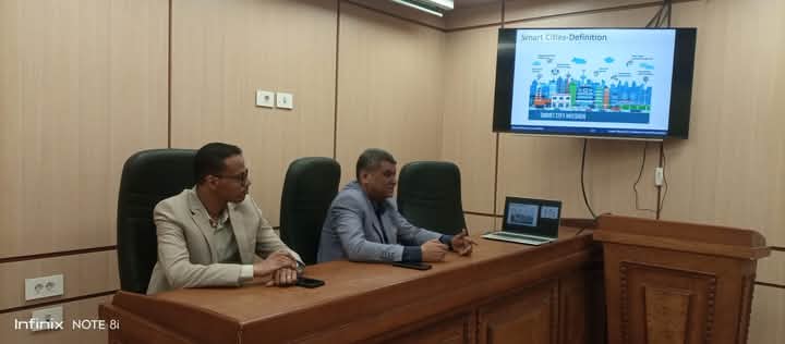 ندوة تثقيفية عن "تكنولوجيا المجتمعات الذكية"