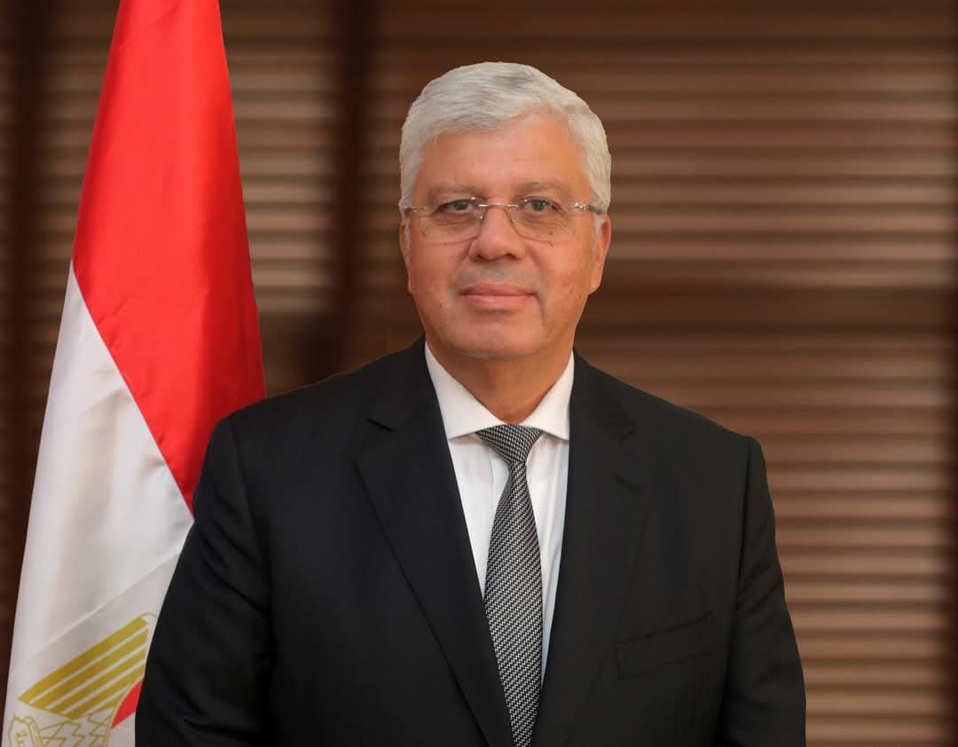 FB IMG 1745312800450 الزقازيق وزير التعليم العالي يتوجه إلى الكويت للمشاركة في قمة كيو إس والمؤتمر العام لاتحاد الجامعات العربية موقع في الجامعة