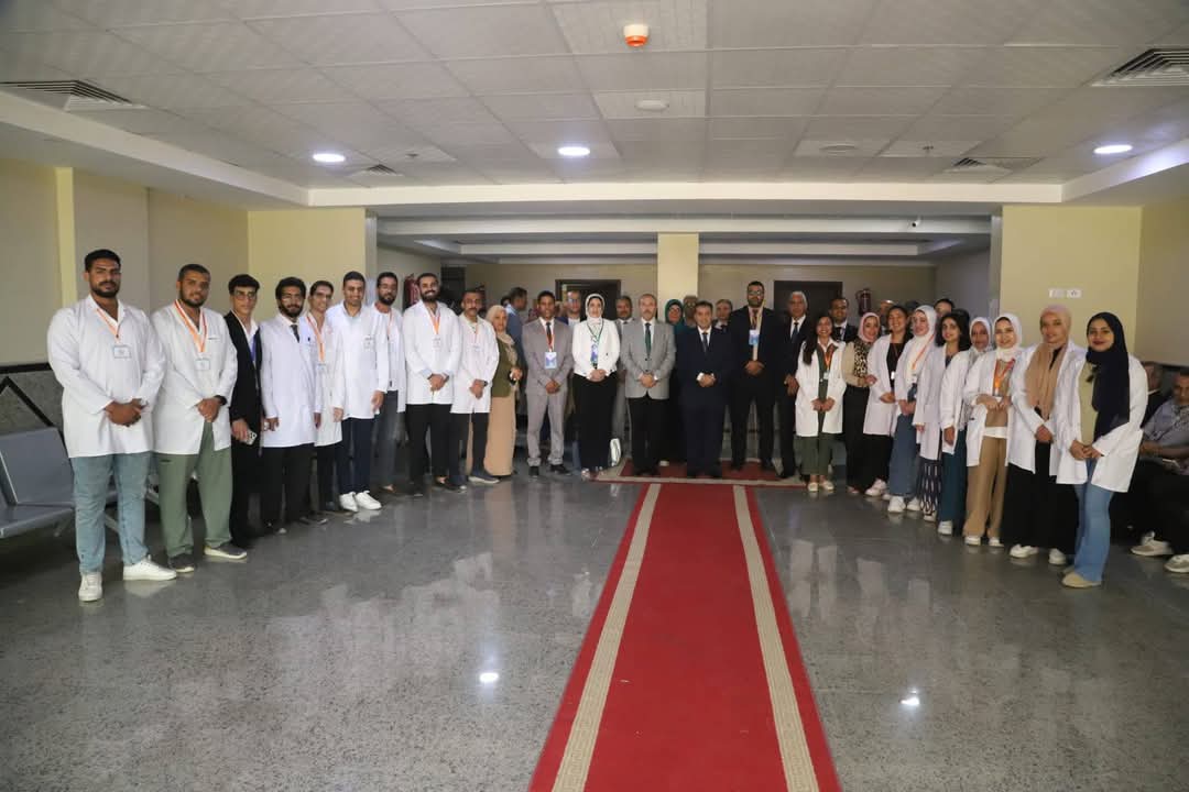 FB IMG 1745422903084 1 ملتقى مؤتمر علمي جديد بجامعة جنوب الوادي يناقش مستقبل العلاج الطبيعي والتأهيل موقع في الجامعة