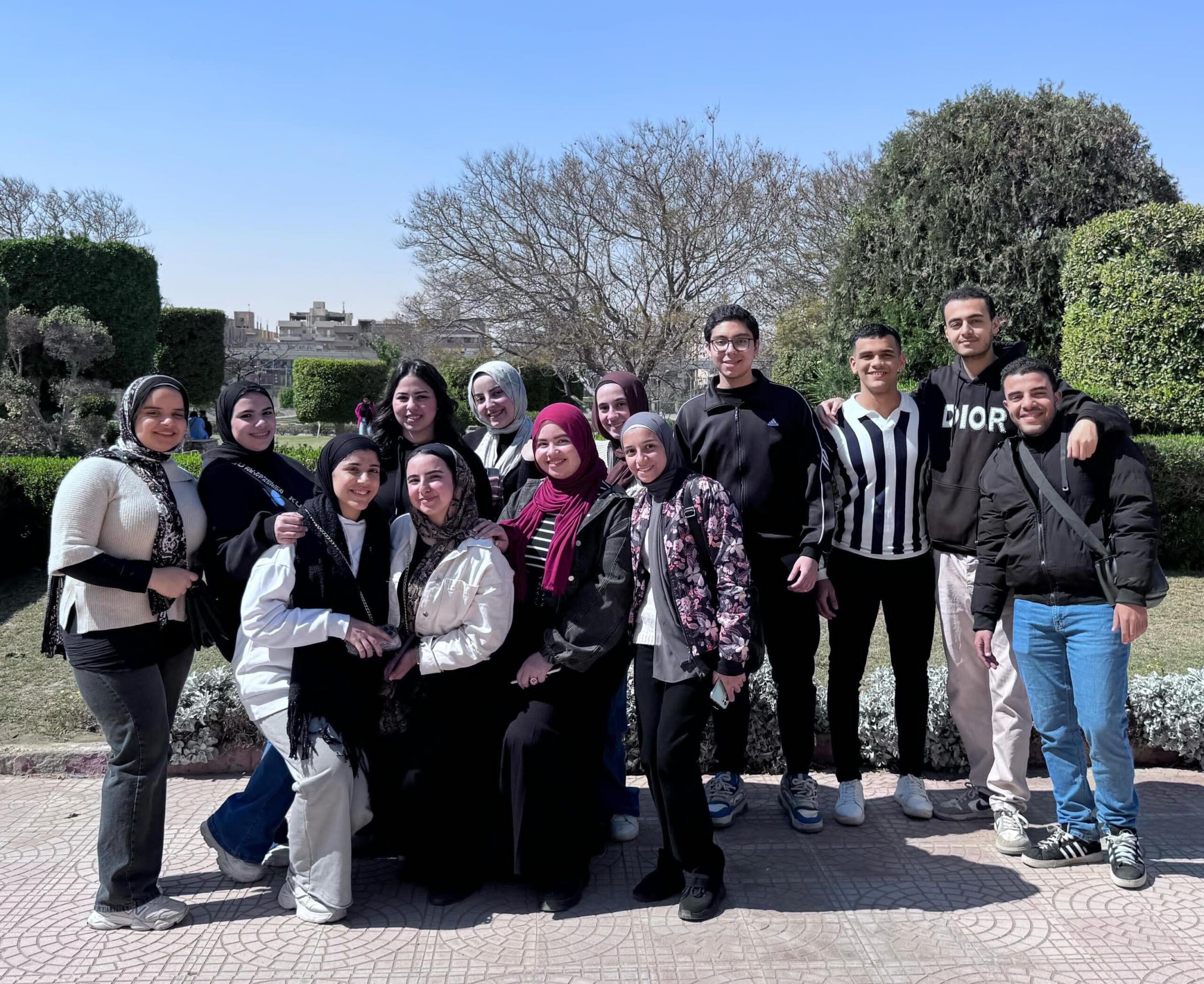 "هيتموسفير".. مشروع تخرج طلاب إعلام يربط المناخ بواقع المرأة المصرية 1 IMG 20250404 WA0036 scaled تخرج "هيتموسفير".. مشروع تخرج طلاب إعلام يربط المناخ بواقع المرأة المصرية موقع في الجامعة