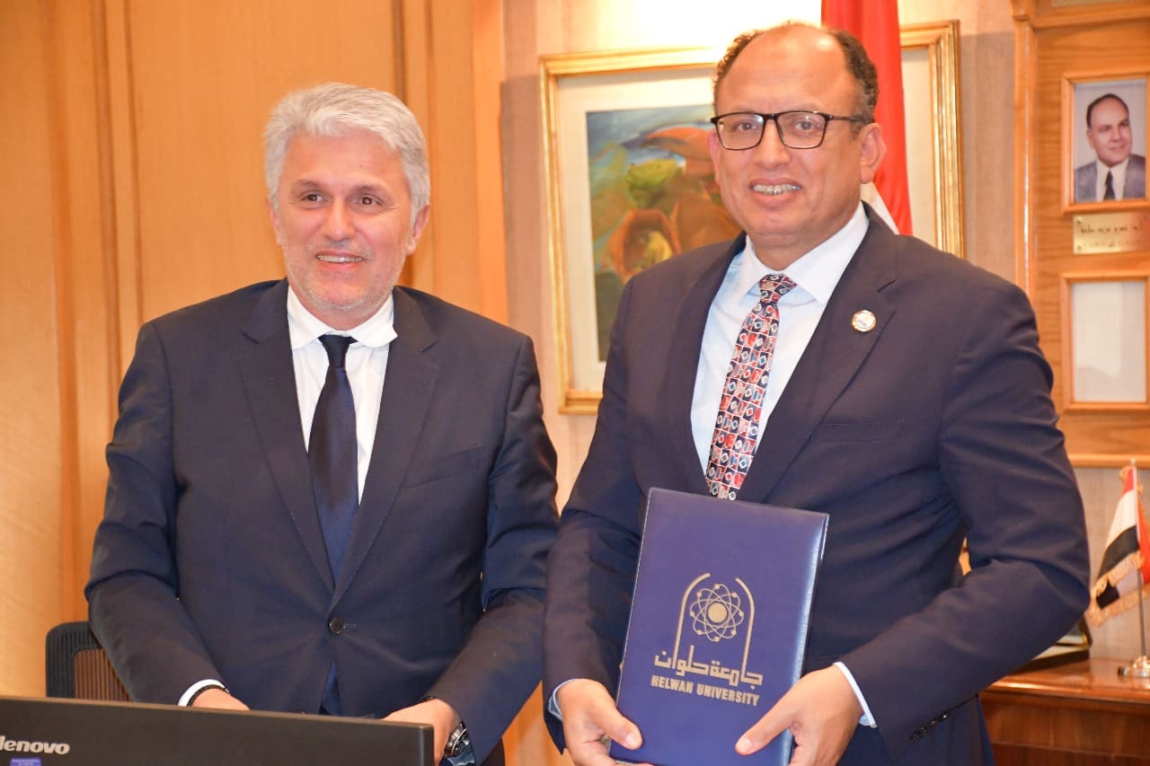 بروتوكول تعاون بين جامعة حلوان و«ديموكريتوس» اليونانية لتعزيز التعاون المشترك 1 IMG 20250407 WA0039 1 جامعة حلوان بروتوكول تعاون بين جامعة حلوان و«ديموكريتوس» اليونانية لتعزيز التعاون المشترك موقع في الجامعة