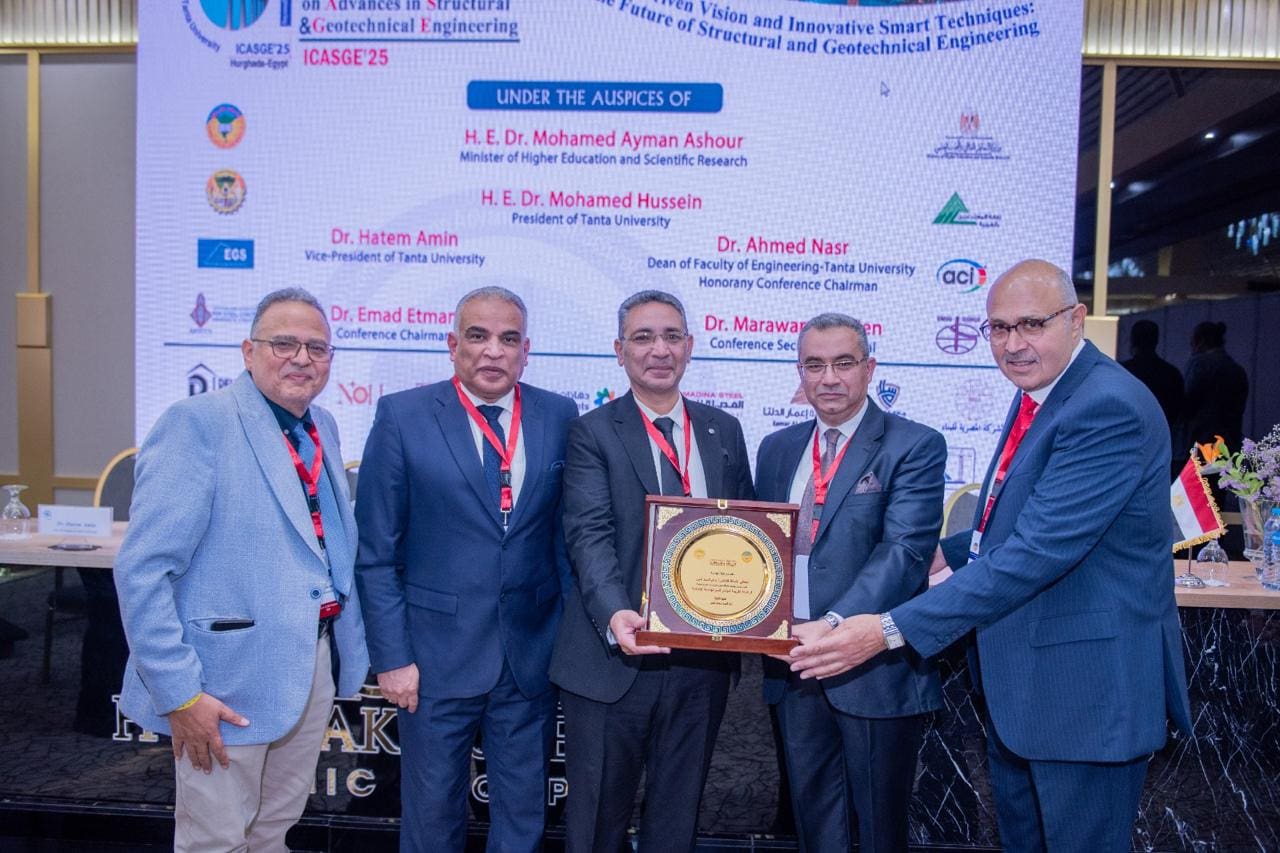 انطلاقة عالمية من الغردقة: مؤتمر دولي يرسم ملامح مستقبل الهندسة الإنشائية والجيوتقنية 1 IMG 20250415 WA0013 715 101406 الغردقة انطلاقة عالمية من الغردقة: مؤتمر دولي يرسم ملامح مستقبل الهندسة الإنشائية والجيوتقنية موقع في الجامعة