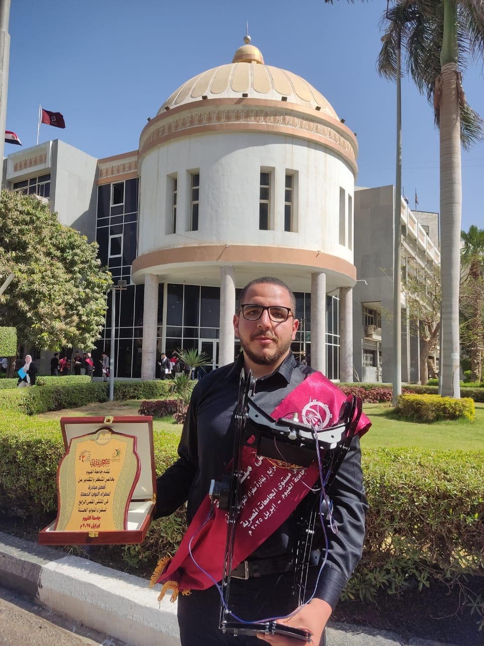 IMG 20250416 WA0096 طلاب طالب بالمعهد العالي للهندسة والتكنولوجيا بالتجمع الخامس يحصد المركز الأول في مبادرة "تمكين" على مستوى الجامعات المصرية موقع في الجامعة