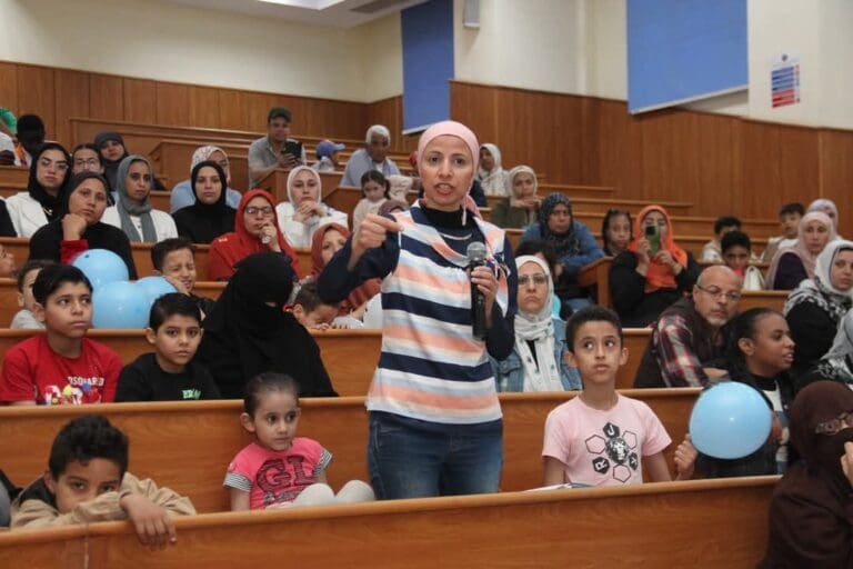 مستشفى الأطفال بجامعة عين شمس يحتفل باليوم العالمي للتوعية بمرض التوحد 17 IMG 20250428 WA0170 طب مستشفى الأطفال بجامعة عين شمس يحتفل باليوم العالمي للتوعية بمرض التوحد موقع في الجامعة