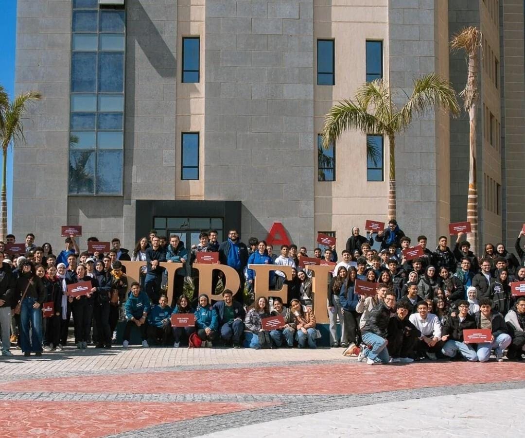 جامعة جزيرة الأمير إدوارد بالقاهرة تعلق الدراسة غدًا لسوء الأحوال الجوية 1 IMG 20250430 WA0011 جزيرة جامعة جزيرة الأمير إدوارد بالقاهرة تعلق الدراسة غدًا لسوء الأحوال الجوية موقع في الجامعة