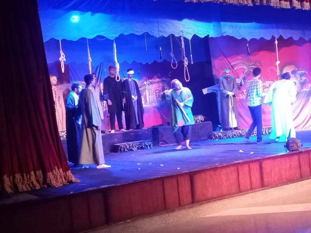 مهرجان المسرح الجامعي يشعل الخيال والإبداع بين كليات جامعة الزقازيق 1 IMG 8626 مهرجان مهرجان المسرح الجامعي يشعل الخيال والإبداع بين كليات جامعة الزقازيق موقع في الجامعة