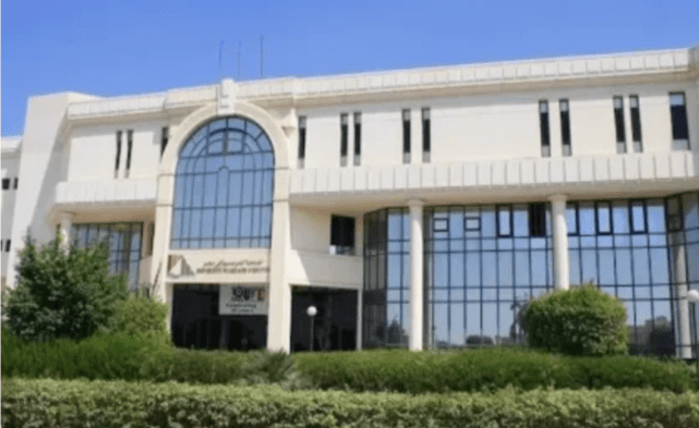 الجامعة الفرنسية في مصر تعلن حاجتها إلى مدير شئون قانونية 1 الجامعة الفرنسية