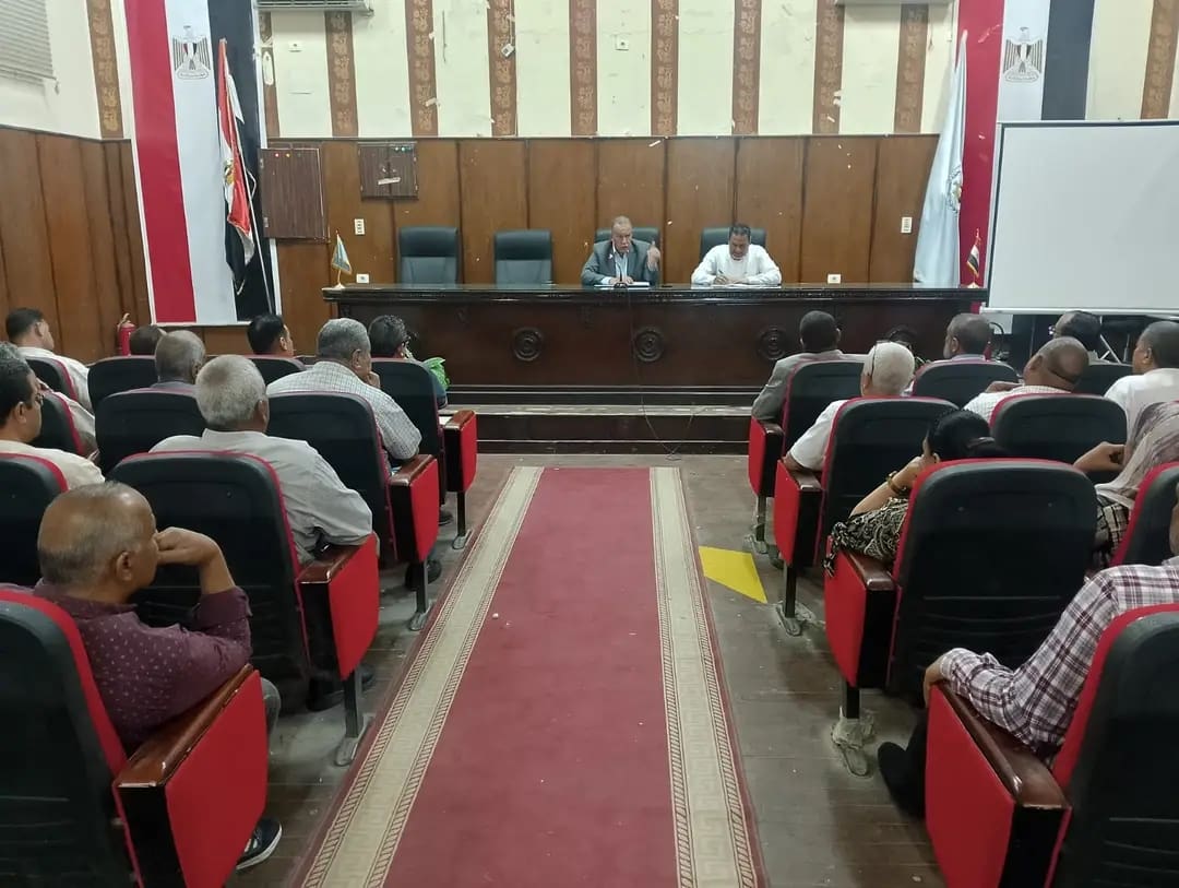 محافظ أسيوط يوجه بتعظيم الاستفادة من إمكانيات التعليم الفني 1 1746274837166 محافظ محافظ أسيوط يوجه بتعظيم الاستفادة من إمكانيات التعليم الفني موقع في الجامعة