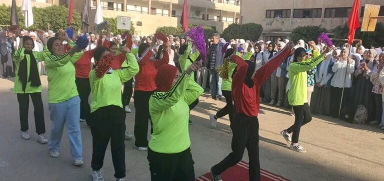 وكيل تعليم المنوفية يواصل جولاته على المدارس.. ويشدد على الانضباط الإداري 14 1746344564626 الدبلومات الفنية وكيل تعليم المنوفية يواصل جولاته على المدارس.. ويشدد على الانضباط الإداري موقع في الجامعة