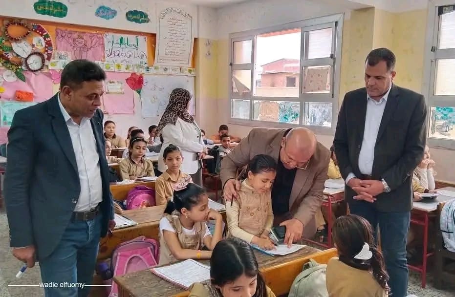 جولة وزارية رفيعة المستوى تشيد بمستوى القراءة والكتابة في مدارس دمياط