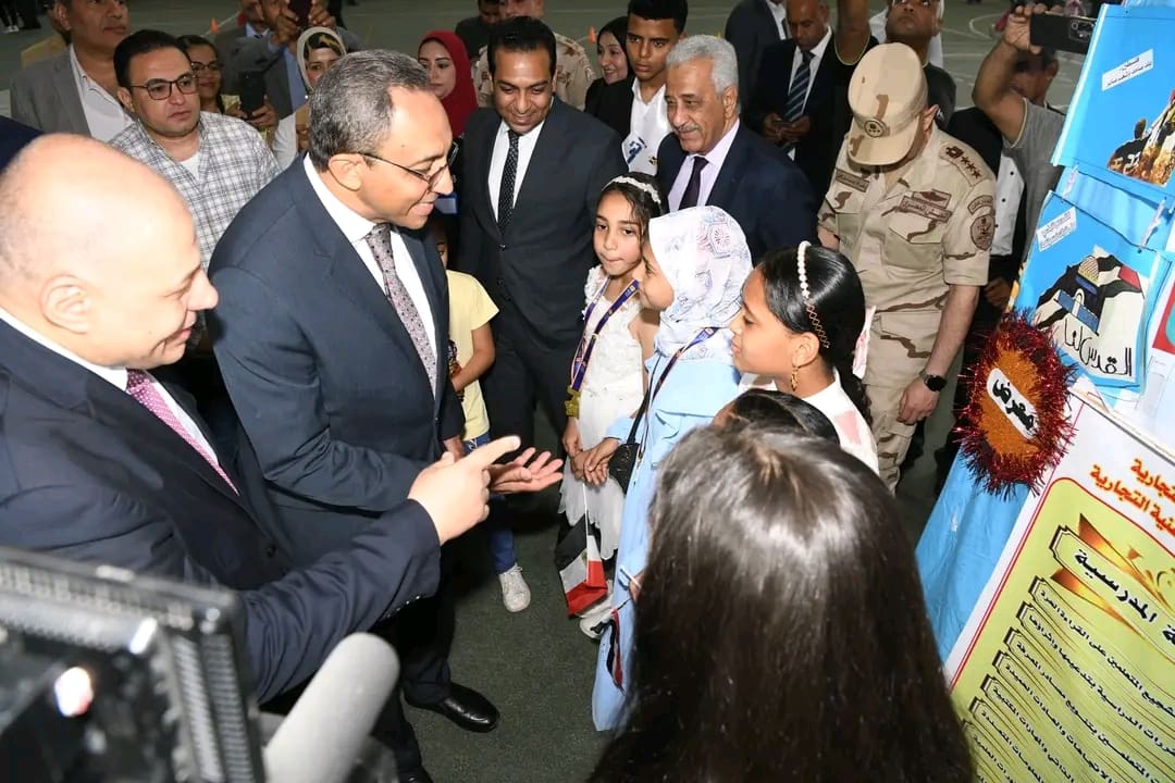 1747142044096 مرصد الأزهر محافظ قنا يشهد ختام أنشطة التعليم التربوية ويؤكد دعم المحافظة لتنمية مهارات الطلاب موقع في الجامعة