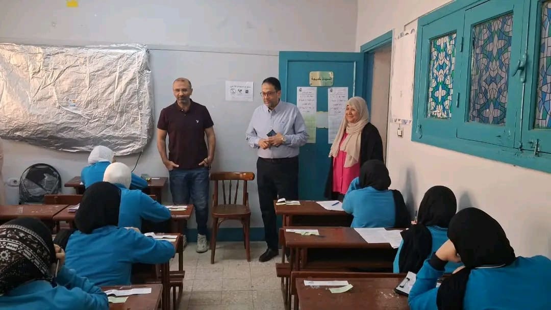 في أول ايامها.. وكيل تعليم الغربية يشدد على الالتزام بالضوابط وعدم اصطحاب المحمول 1 1747828554904 1 تعليم في أول ايامها.. وكيل تعليم الغربية يشدد على الالتزام بالضوابط وعدم اصطحاب المحمول موقع في الجامعة