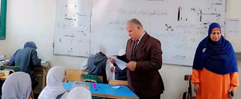 564 ألف طالب يؤدون امتحانات النقل بالفيوم.. ووكيل التعليم: انضباط اللجان هدفنا الأول 1 1747907433884 امتحانات النقل 564 ألف طالب يؤدون امتحانات النقل بالفيوم.. ووكيل التعليم: انضباط اللجان هدفنا الأول موقع في الجامعة