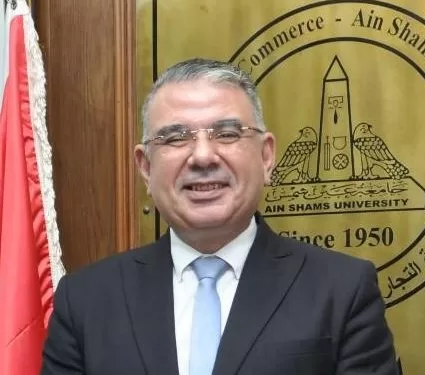 عميد تجارة عين شمس يُعلن بدء تنفيذ خطة لتطوير المناهج وربطها بسوق العمل والتقنيات الحديثة 8 الدكتور فريد محرم عميد كلية التجارة بجامعة عين شمس،